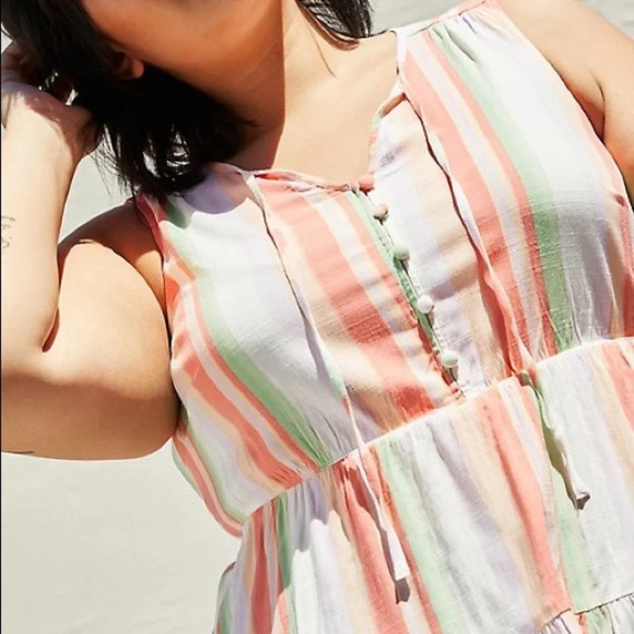 Torrid • TIERED TANK - TEXTURED STRETCH RAYON MULTI STRIPE - Picture 2 of 8